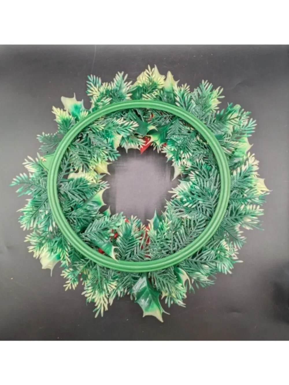 Vintage Plastic Holly Christmas Wreath Poinsettias Kitsch Retro Centerpiece 12